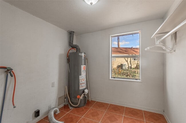 Building Photo - 1417 23rd St