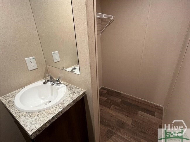 Building Photo - 51 Miles Park Rd