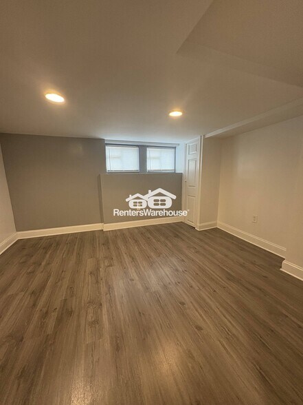 Building Photo - 2586 Edmondson Ave