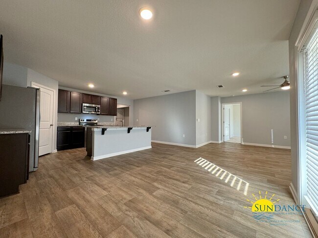 Building Photo - 813 Moorhen Wy
