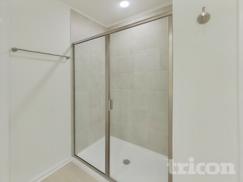 Building Photo - 1361 Georgetown Dr