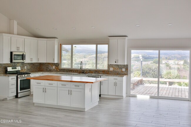 Building Photo - 3836 Dalaway Dr