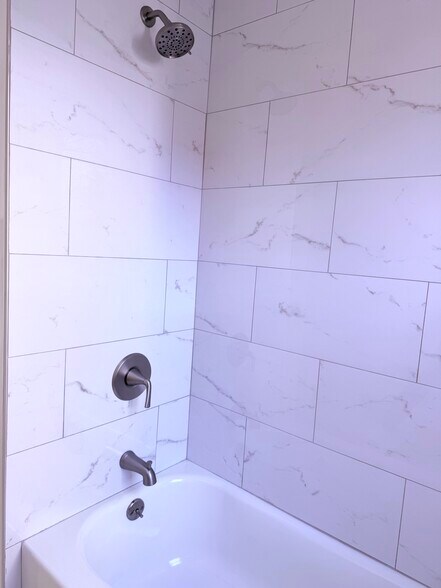 Building Photo - 175 Fairview Ave