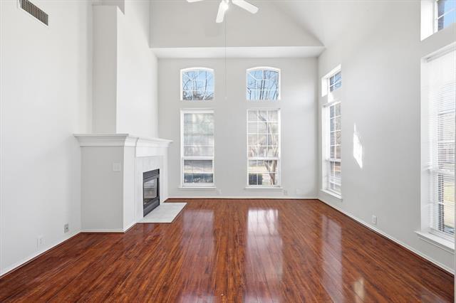 Building Photo - 11186 Still Hollow Dr