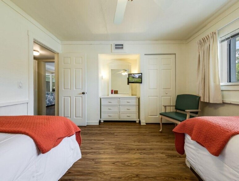 Building Photo - 7785 Estero Blvd