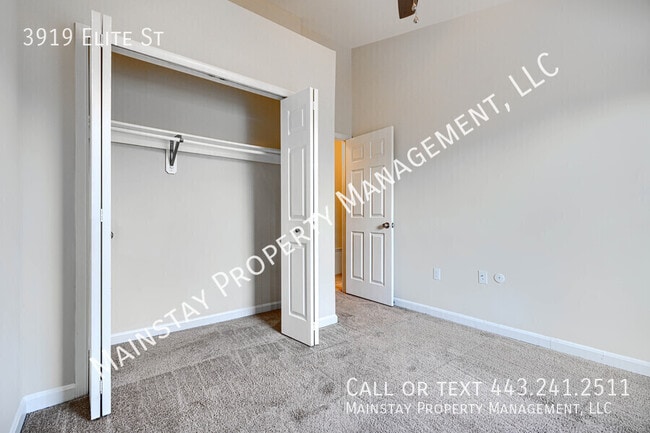 Building Photo - 3919 Elite St