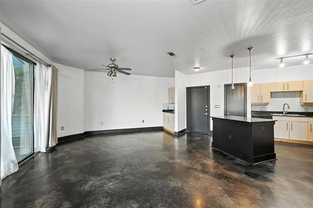 Building Photo - 4414 Cedar Springs Rd