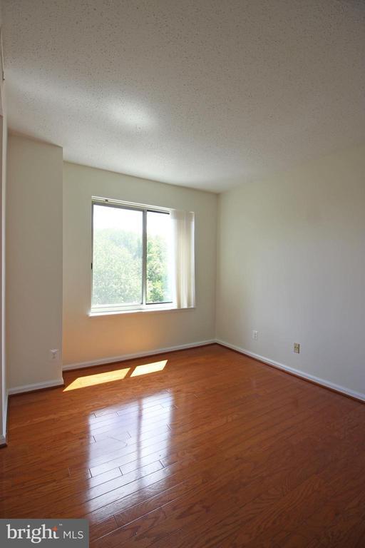 Building Photo - 5800 Nicholson Ln
