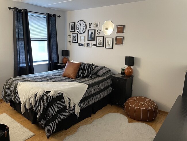 Building Photo - 1933 Commonwealth Ave