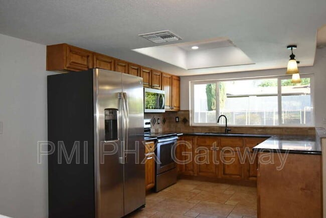 Primary Photo - 5312 E Gelding Dr
