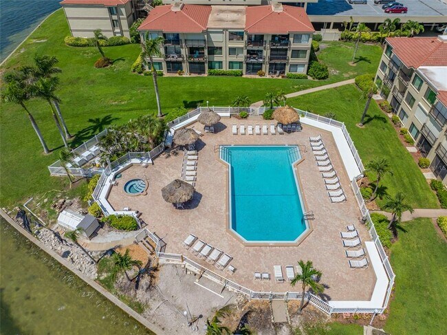 Building Photo - 6372 Palma Del Mar Blvd S