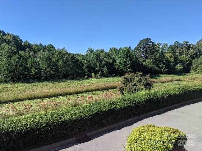 Building Photo - 119 Steinbeck Wy