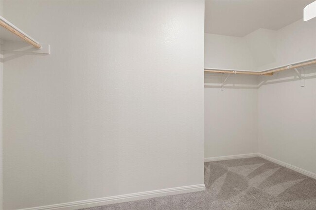 Building Photo - 640 Gemsbok Rd