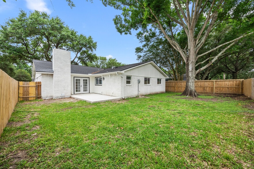 Building Photo - 2010 Quail Valley East Dr