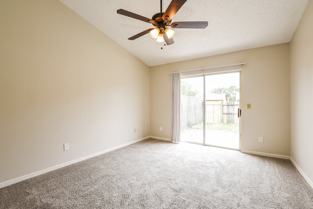 Building Photo - 1247 Holly Springs Cir