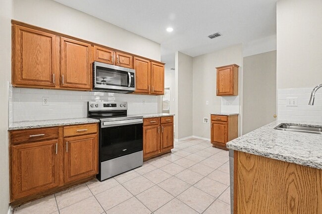 Building Photo - 1550 Charleston Dr