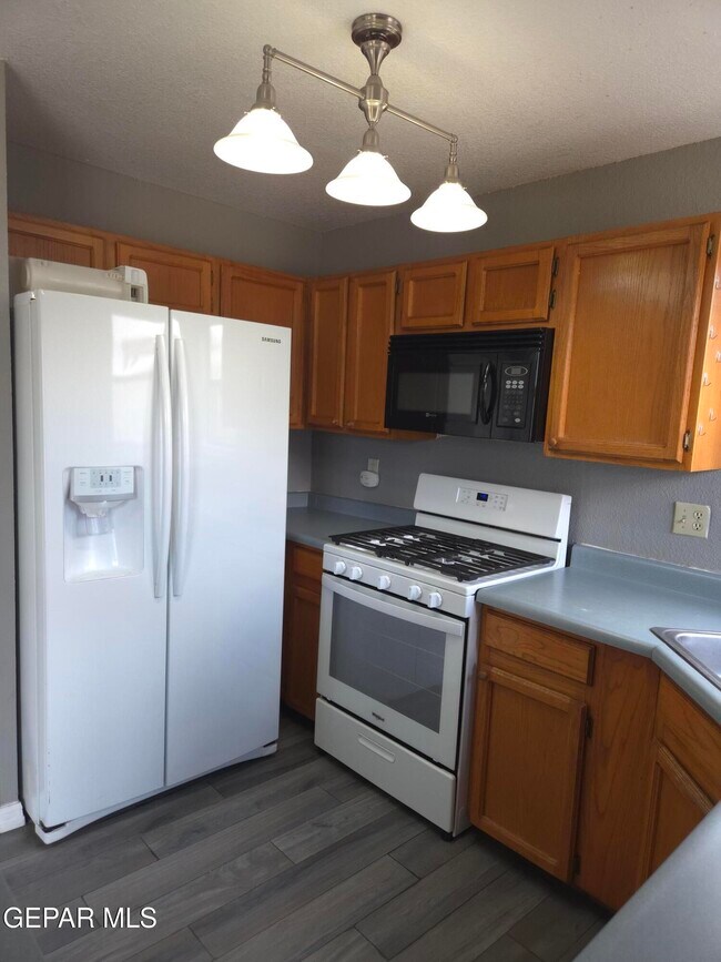 Building Photo - 4629 Loma Grande Dr