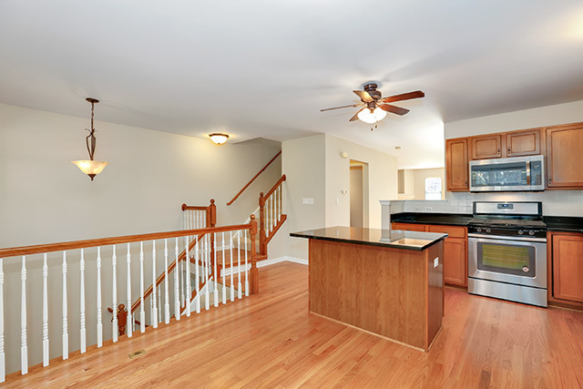 Building Photo - 860 S Insignia Ct