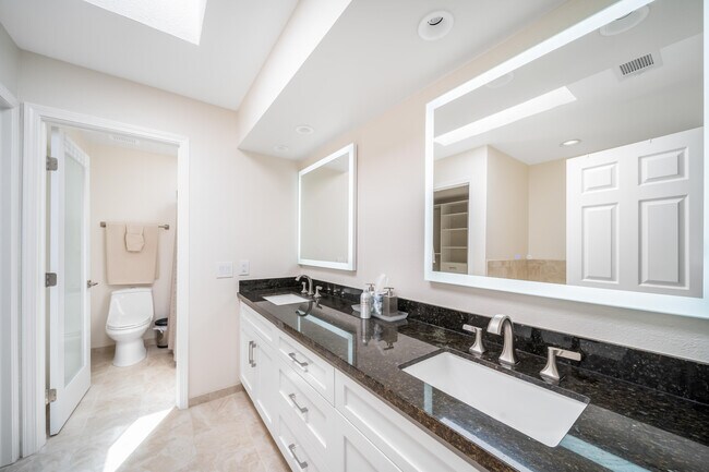 Building Photo - 43512 Via Magellan Dr