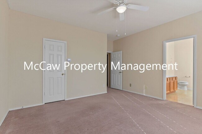 Building Photo - 5116 Meridian Ln