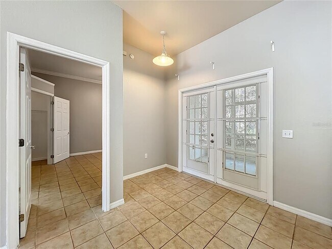 Building Photo - 145 Reserve Cir