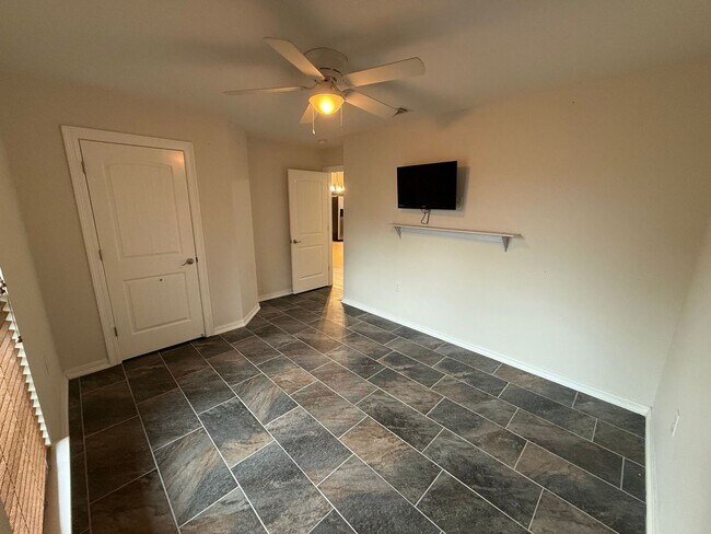 Building Photo - Milton - Tidal Bay - 4 bedroom, 2 bathroom with 2 car garage