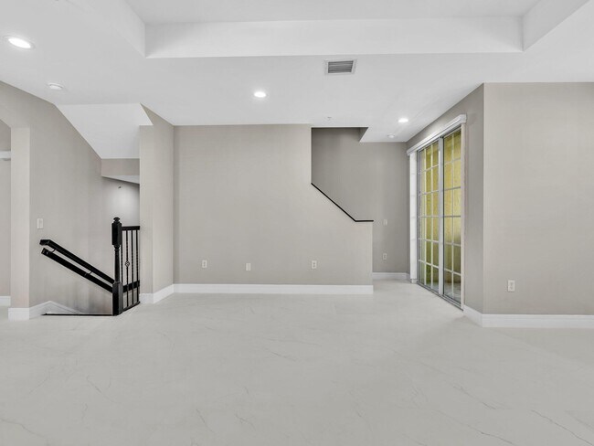 Building Photo - 2751 Ravella Way