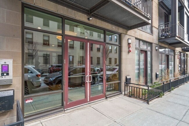 Building Photo - 257 Northampton St