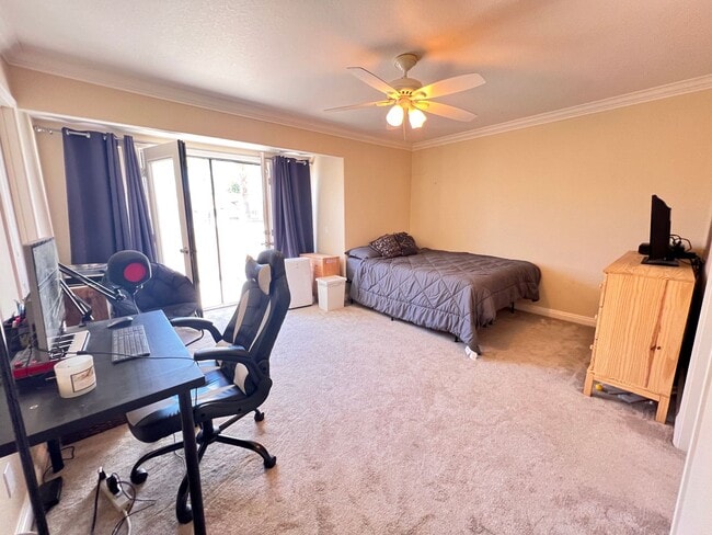 Building Photo - Scripps Ranch 4 bedroom 3 bath with Solar/...