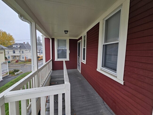 Building Photo - 549 Westford St