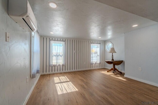 Building Photo - 352 Coon Rdg Rd