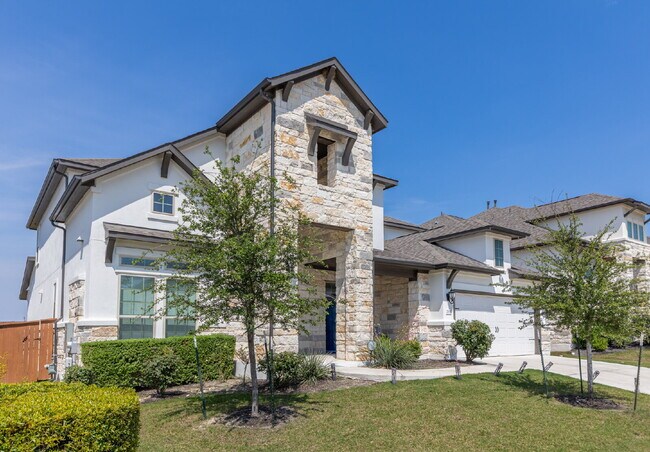 Building Photo - 2332 Giona Pl