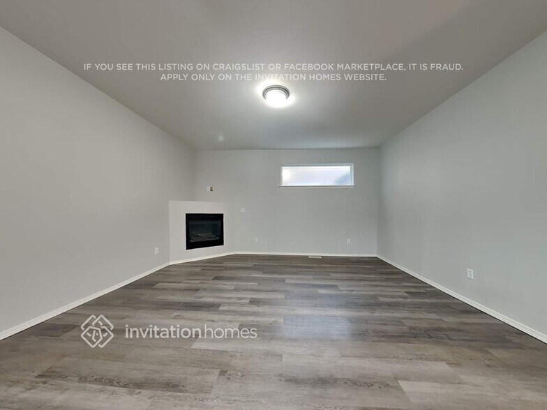 Building Photo - 301 Hawk Ave SW