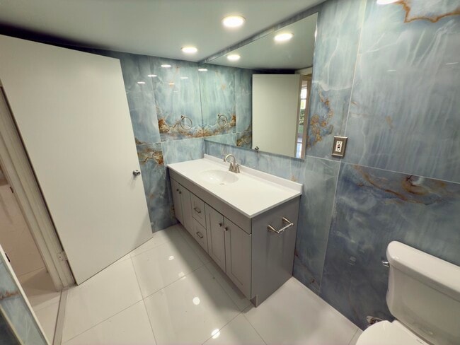 Building Photo - 5962 Morningstar Cir