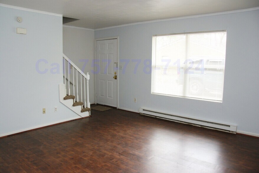 Building Photo - 1416 Picadilly St