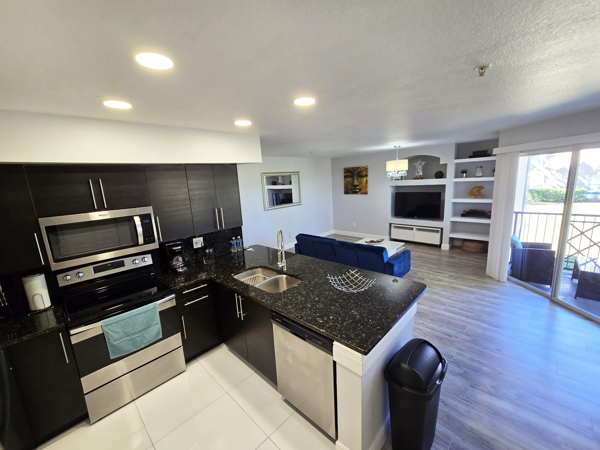 Kitchen - 7340 Westpointe Blvd