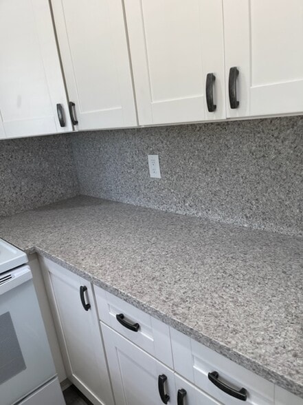 Building Photo - 502 Hope Ter