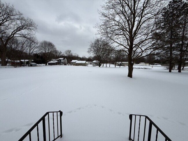 Building Photo - 107 Sager Rd