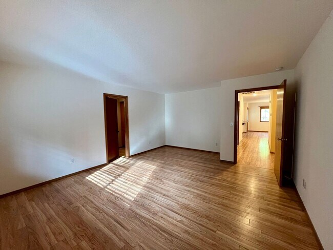 Building Photo - PENDING APPLICATION; Private 5 Acres