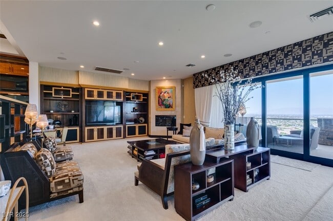 Building Photo - 1500 MacDonald Ranch Dr