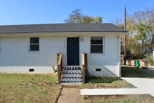 Building Photo - 1401 22nd Ave N