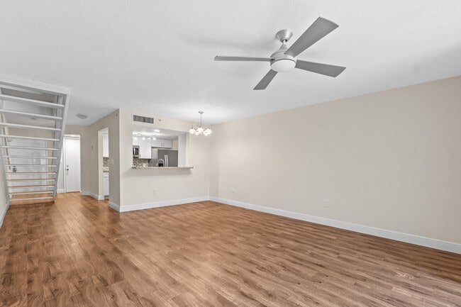 Building Photo - 600 Scotia Dr