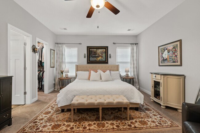 Building Photo - Luxury Townhome for Rent near Regent!