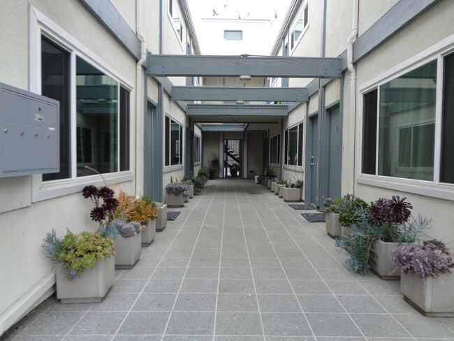 First floor main entrance - 3512 Pacific Ave