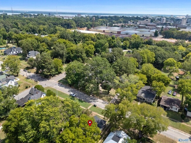 Building Photo - 109 5th Ave NW