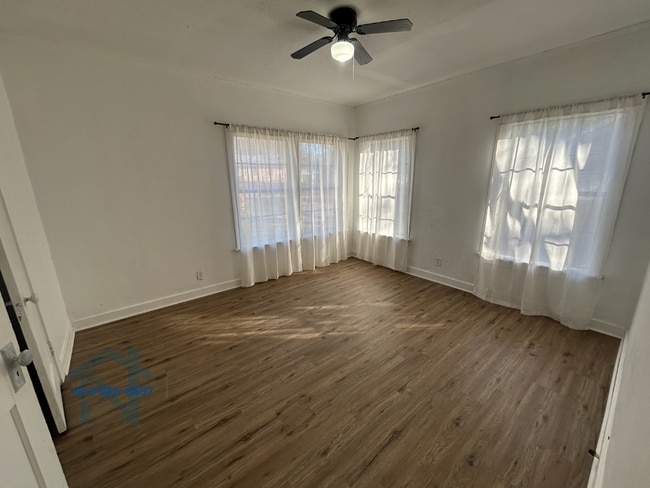 Building Photo - 502 Jefferson Pl