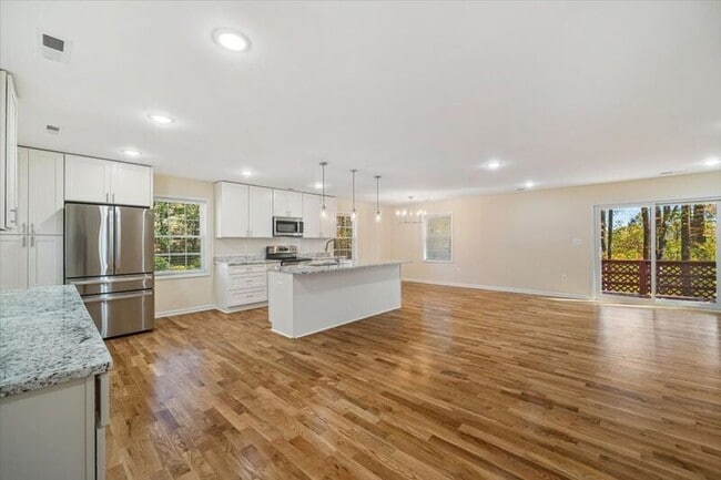 Building Photo - 2500 Kimbrough Cir