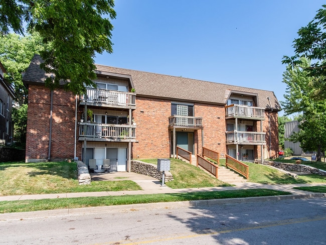 Building Photo - Warwick Arms