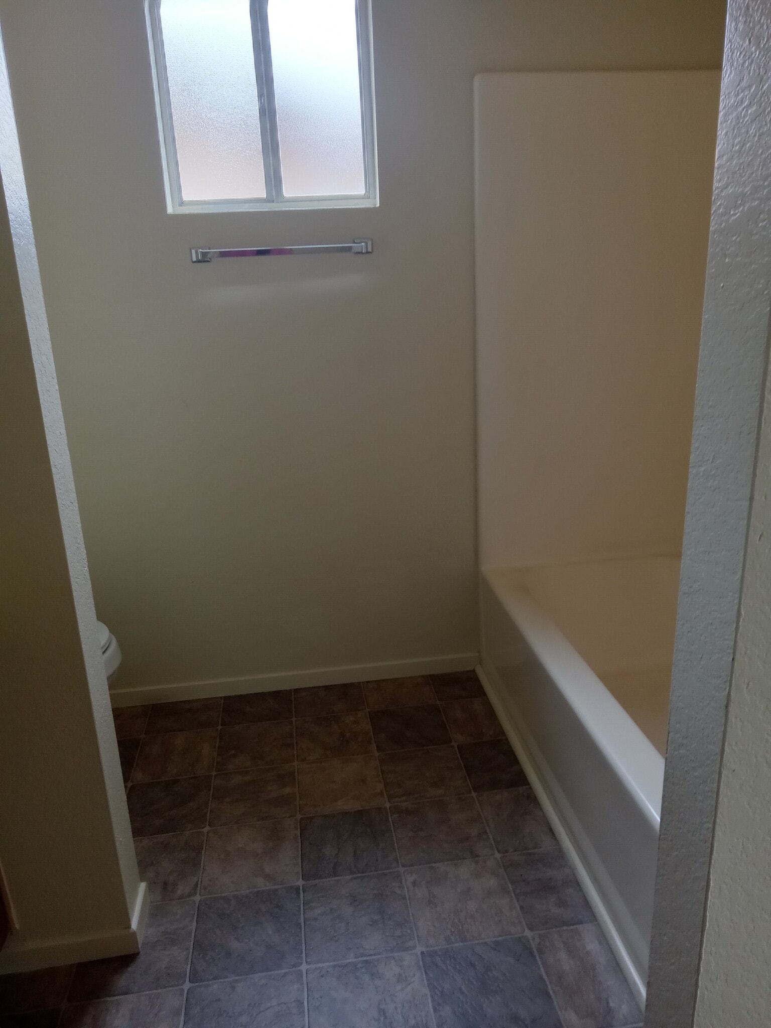 Building Photo - 9819 E La Palma Ave