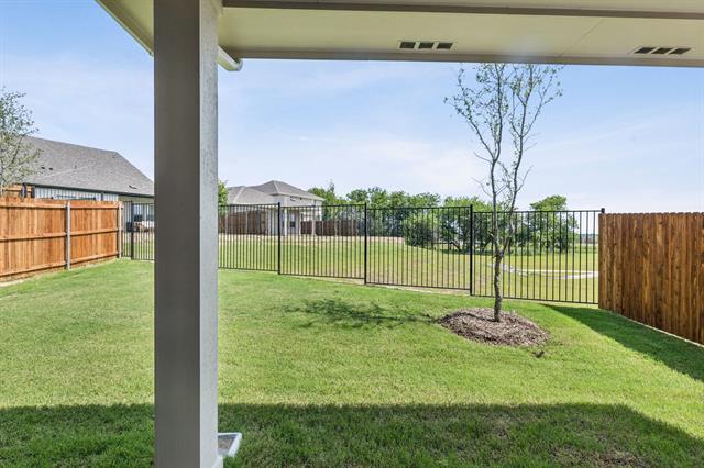 Building Photo - 716 Caraway Dr